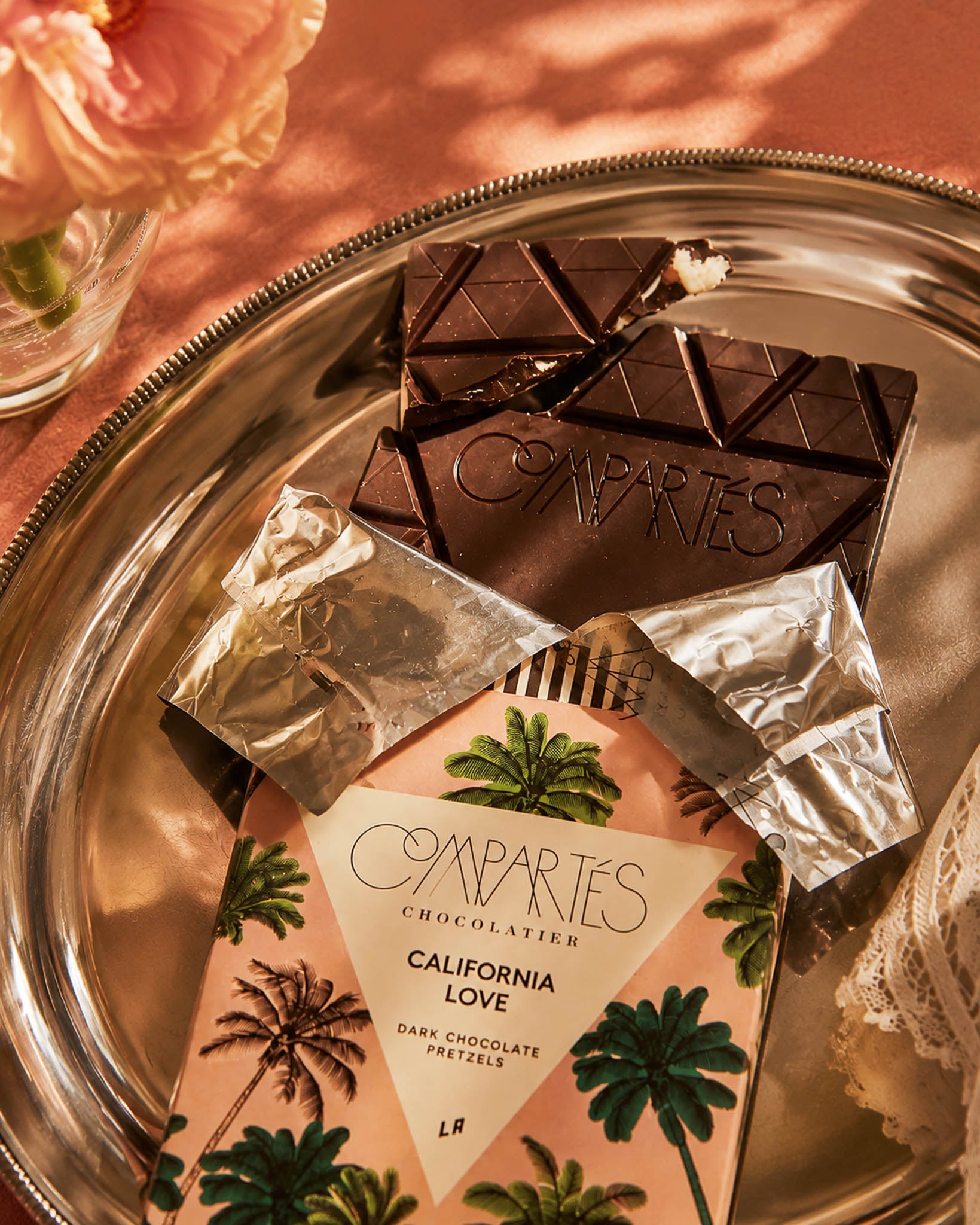California Love Gourmet Chocolate bar with premium dark chocolate and pretzels printed with California Los Angeles centric designs and patterns with palm trees. 