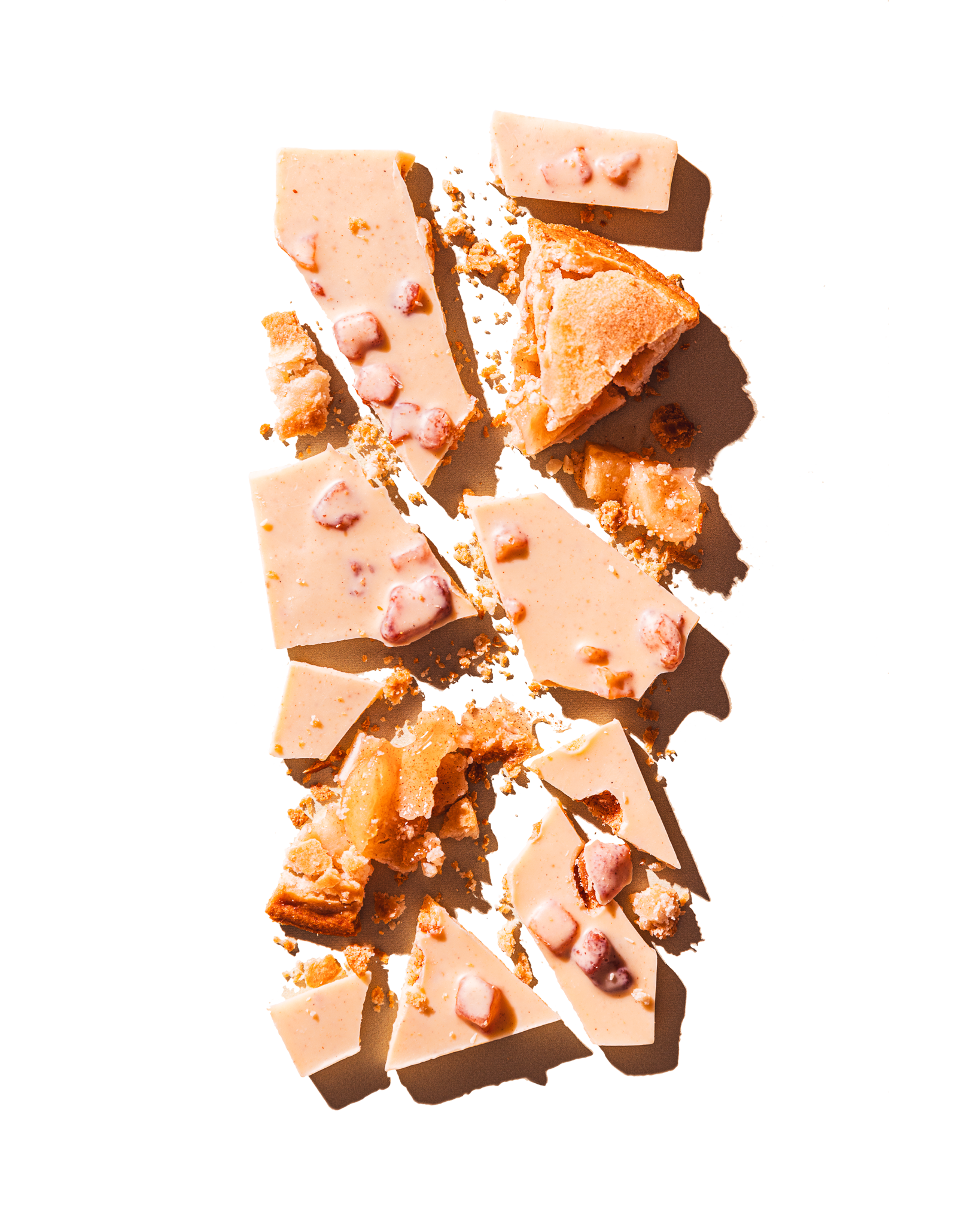 Compartes apple pie gourmet chocolate gift bar, white chocolate with apple pieces and pie crust, cinnamon streusel