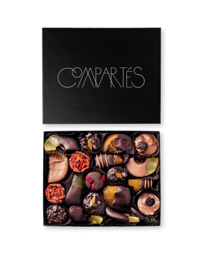 Compartes best chocolate covered fruits gift box, dipped orange, apricot and berries in a black box