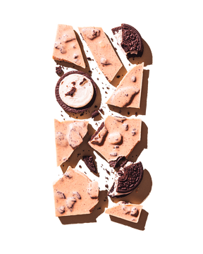 Compartes best cookies and cream chocolate gift bar, white chocolate with dark sandwich cookies
